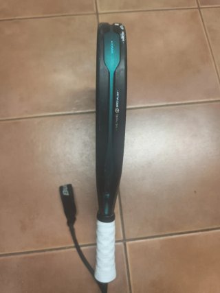 Pala Bullpadel Hack 04 Hybrid 2025