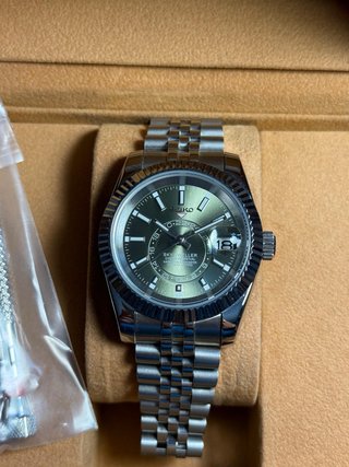 Seiko Skydweller Verde 40mm