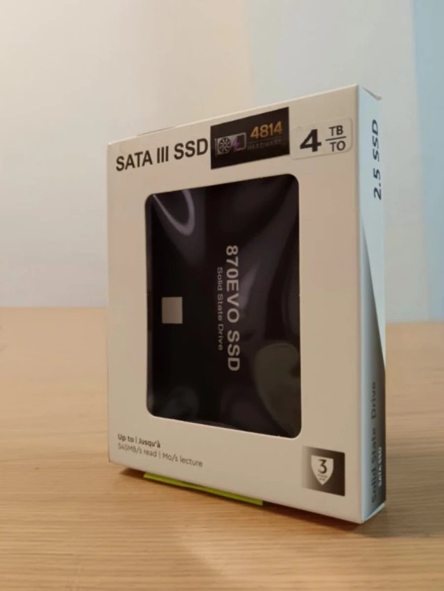 SSD 4TB SATA 4814 ESSENTIALS