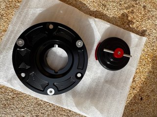 Tapa depósito combustible derbi gpr 50/125