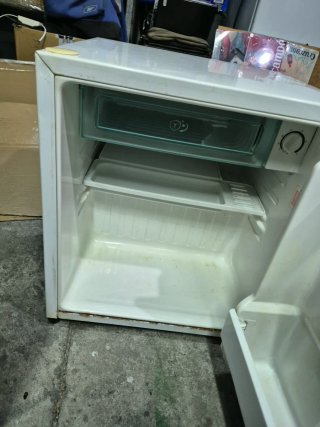 NEVERA LG MINIBAR GC-051SS, CON CONGELADOR