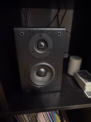 Amplificador Yamaha con altavoces incluido