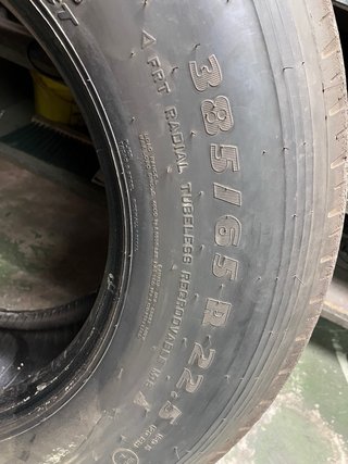 Juego de neumáticos 385/65R22.5