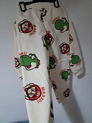 Conjunto Chándal Super Mario Bros. Yoshi y Mario