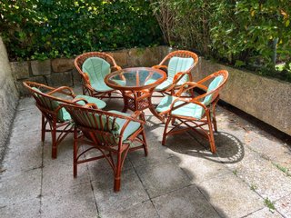 Conjunto mesa y 5 sillas ratán terraza