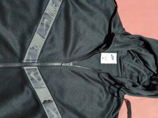 Sudadera Nike con capucha negra