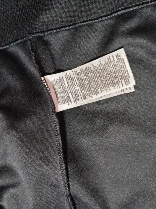 Sudadera Nike con capucha negra