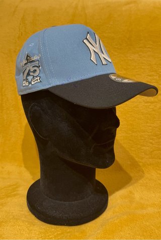Gorra New Era Yankees Azul y Negra
