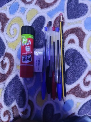 Lápiz Staedtler Noris HB y Pritt