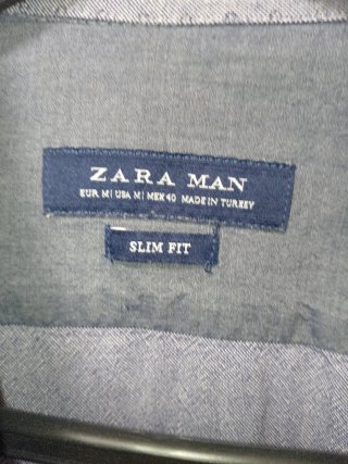 Camisa azul de manga larga