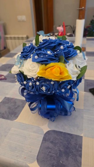 Se hace detalles de bodas ,bautizos ,centros de me