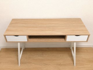 Escritorio madera y metal