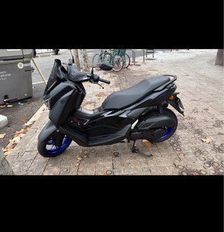 Yamaha Nmax 2025 Negra/Gris