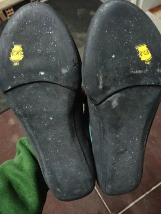 Pies de gato Simond