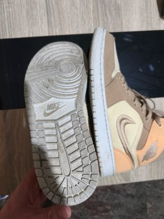 Nike Air Jordan 1 Mid Beige/Naranja