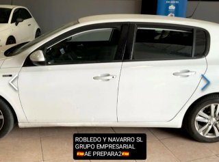 Peugeot 308 2016