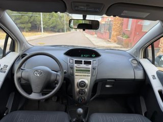 Toyota Yaris 2010