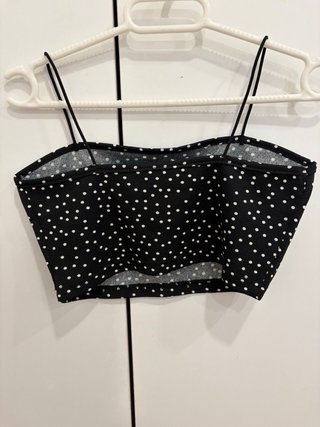 Top de lunares negro y blanco