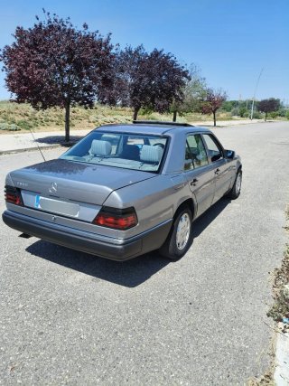 Mercedes-Benz clase E 280 1993