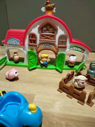 Granja de Juguete con Animales y Vehículo