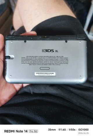 Nintendo 3DS XL + Caricatore e Stilo