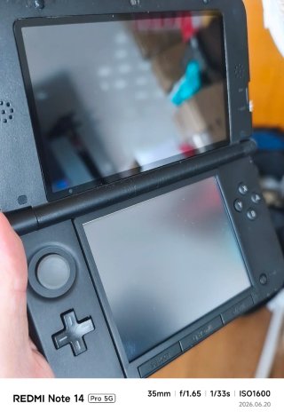 Nintendo 3DS XL + Caricatore e Stilo