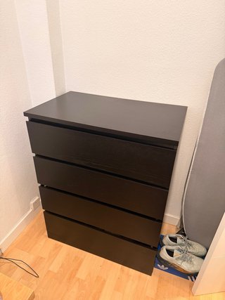 Cómoda Ikea Malm 4 cajones Negra