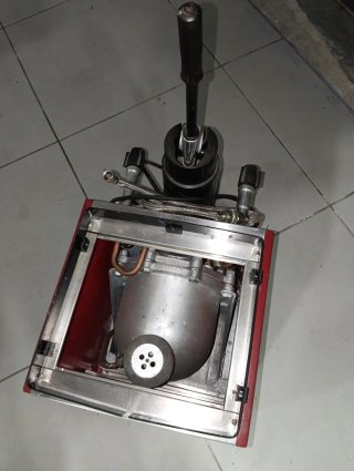 Máquina de café expreso de palanca "Lá Cimbali"