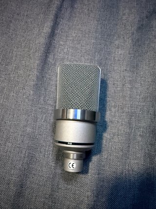 Micrófono Neumann TLM 102
