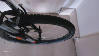 Bicicleta Btwin Blanca con Detalles Rosas