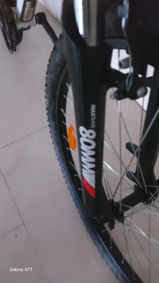 Bicicleta Btwin Blanca con Detalles Rosas