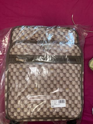 Maleta de viaje Guess