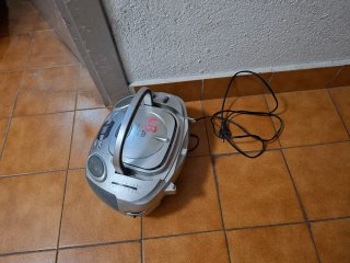 Radio SOGO Plata y Negro