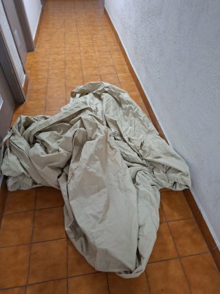Carpa de tela beige