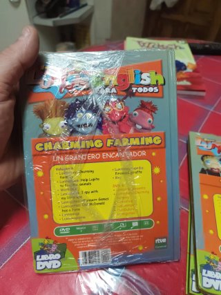 Libro DVD Kids English Charming Farming