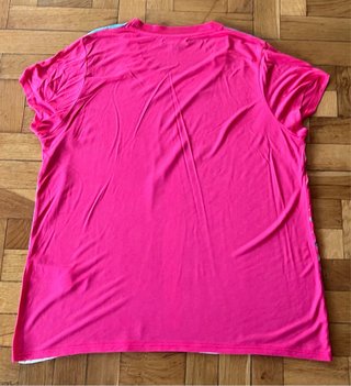 Camiseta de chica. Cortefiel. Talla XL