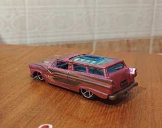 Hot Wheels Chevy Nomad 1955 Custom 1/64