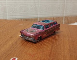 Hot Wheels Chevy Nomad 1955 Custom 1/64