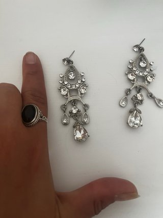 Pendientes Zara plateados con pedrería