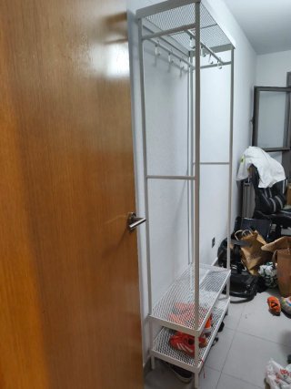 Lotes de muebles Ikea y otras