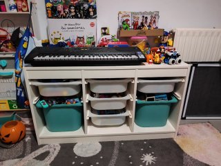 Lotes de muebles Ikea y otras