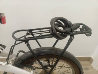 Bici plegable blanca