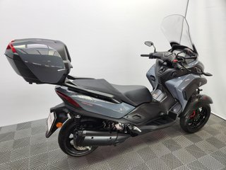 YAMAHA TRICITY 300 2024 2509 kms.