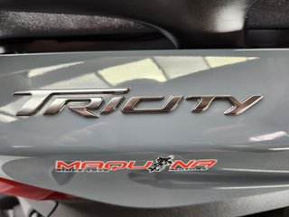 YAMAHA TRICITY 300 2024 2509 kms.