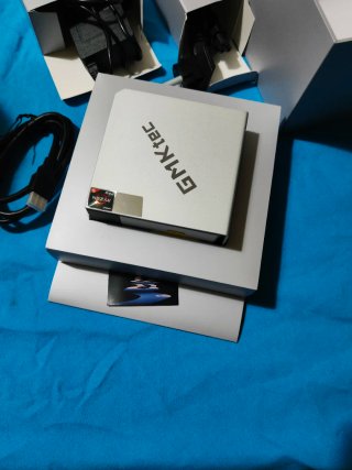 Mini PC GMKtec Nucbox M8 | AMD R