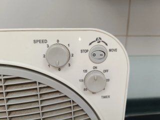 Ventilador de mesa Box Fan blanco