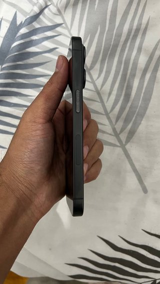 iPhone 15 Pro 128GB Space Gray Salud bateria 85%
