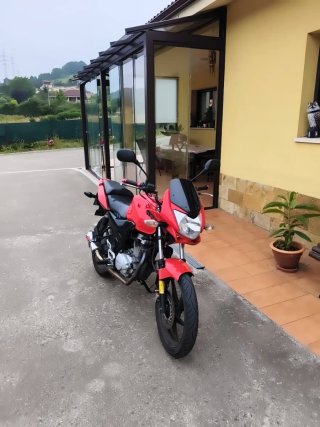Honda CBF 125M Roja