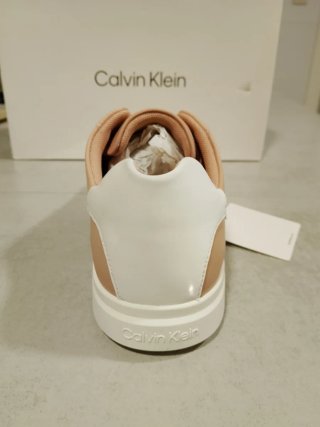 Zapatillas Calvin Klein Beige y Blancas Mujer