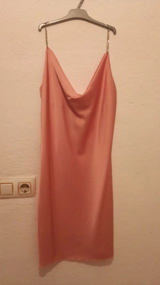 Vestido rosa tirantes cadena